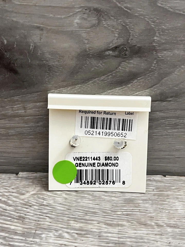 Brincos de prata esterlina folheados a ouro com nó de diamante Victoria Townsend - Imagem 2 de 3