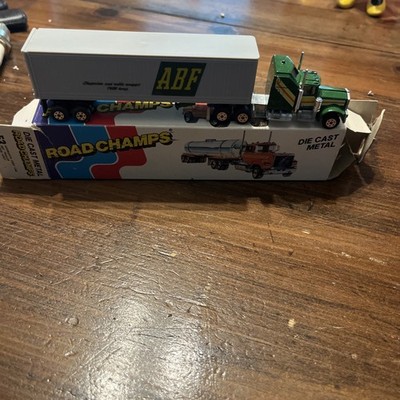 Vintage 1982 Road Champs 1:87 Diecast Kenworth Conv Cab #53 Semi Tractor Trailer