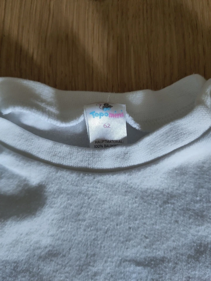 Langarmshirt in Größe 62 von Topomini, weiß - Bild 2 von 3