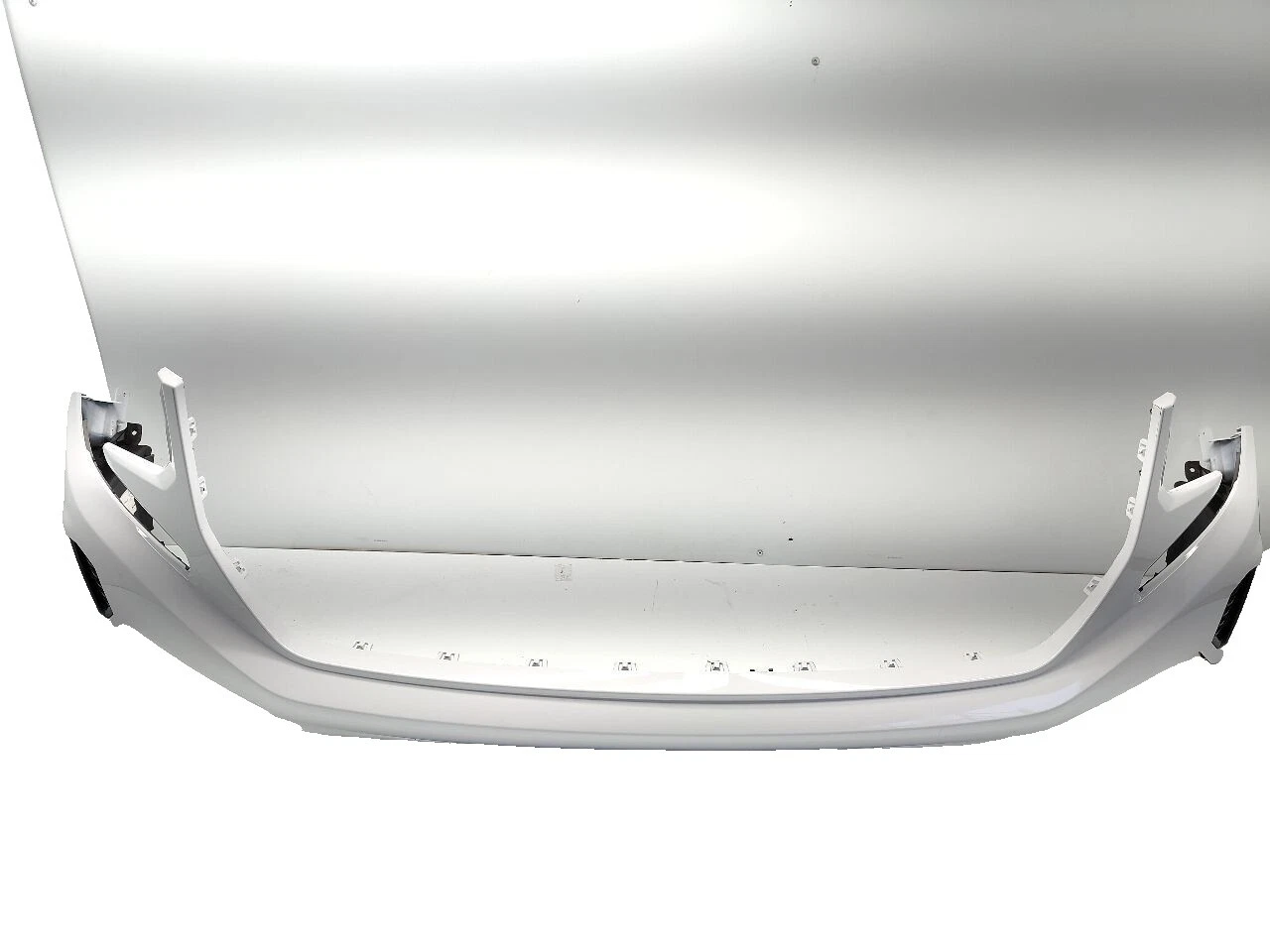 GMC White Car & Truck Bumpers & Reinforcements