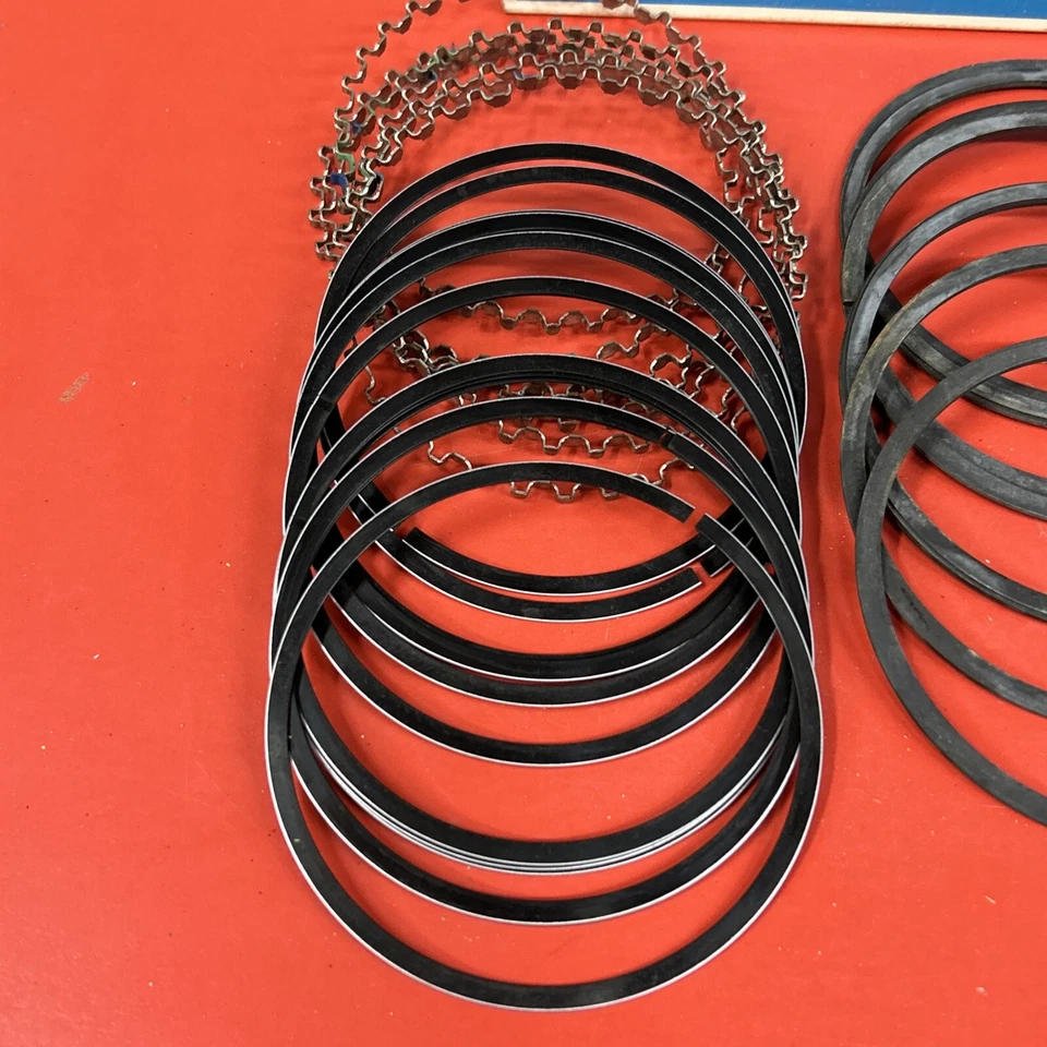 Conjunto NOS/8 1959-64 Oldsmobile 394 V8 anéis de pistão de motor Grant 2221 .060 - Imagem 2 de 4