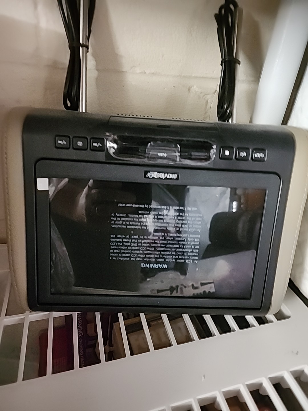 Audiovox AVXMTGHR9HD 9'' Single Headrest With DVD Player HD Video Monitor