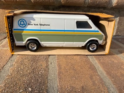 Vintage ERTL Toys BELL NEW YORK TELEPHONE Delivery Van MIB #3754 NRFB