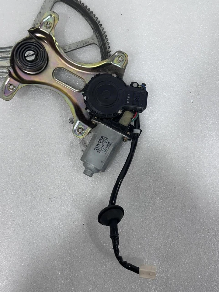 1998 LEXUS LS400 RIGHT PASSENGER SIDE FRONT DOOR WINDOW REGULATOR WITH MOTOR - Image 2 of 4