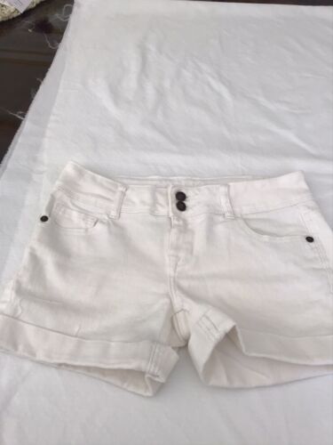 Delias shorts for girl new Bailey size 1/2 white color - Picture 2 of 10