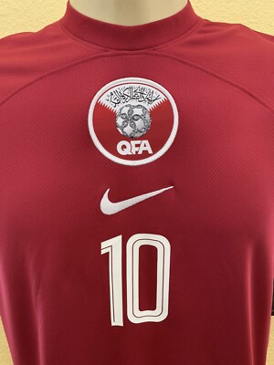 NWT Nike Size Medium Qatar National Team World Cup #10 Hassan Al