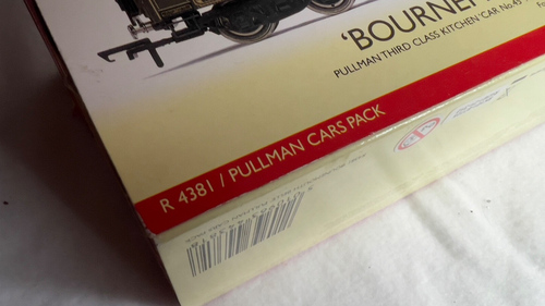 Hornby R 4381 OO Gauge Bournemouth Belle 12 Wheel Pullman Train Pack - Picture 2 of 4