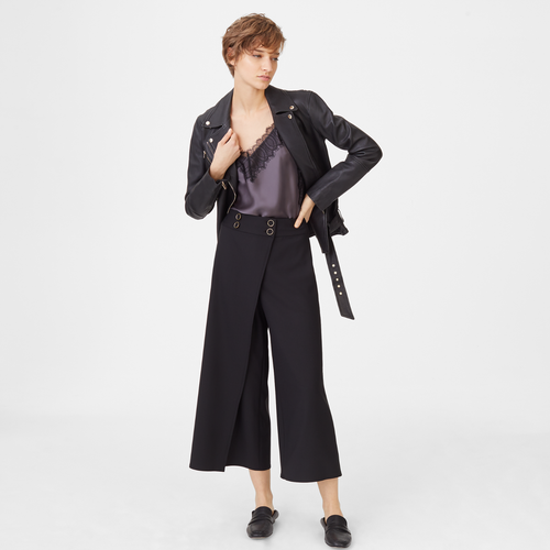 NWT Club Monaco Black Yolande 