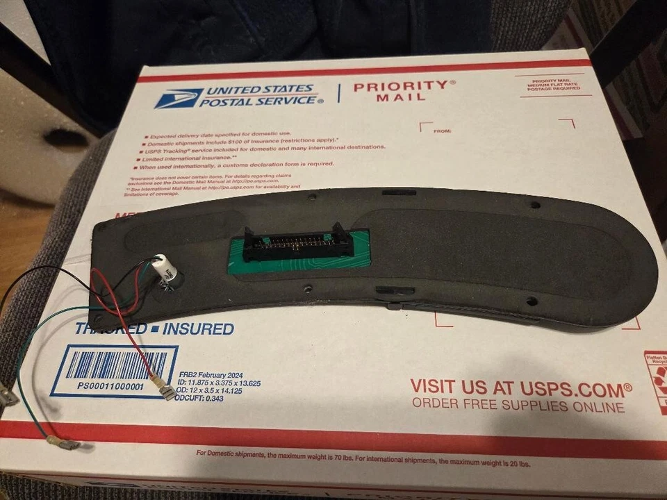 OEM Tennant T7 PANEL INSTRUMENT LH + LIGHT LED 1076470 + 1041822   215 HRS - Image 3 of 4