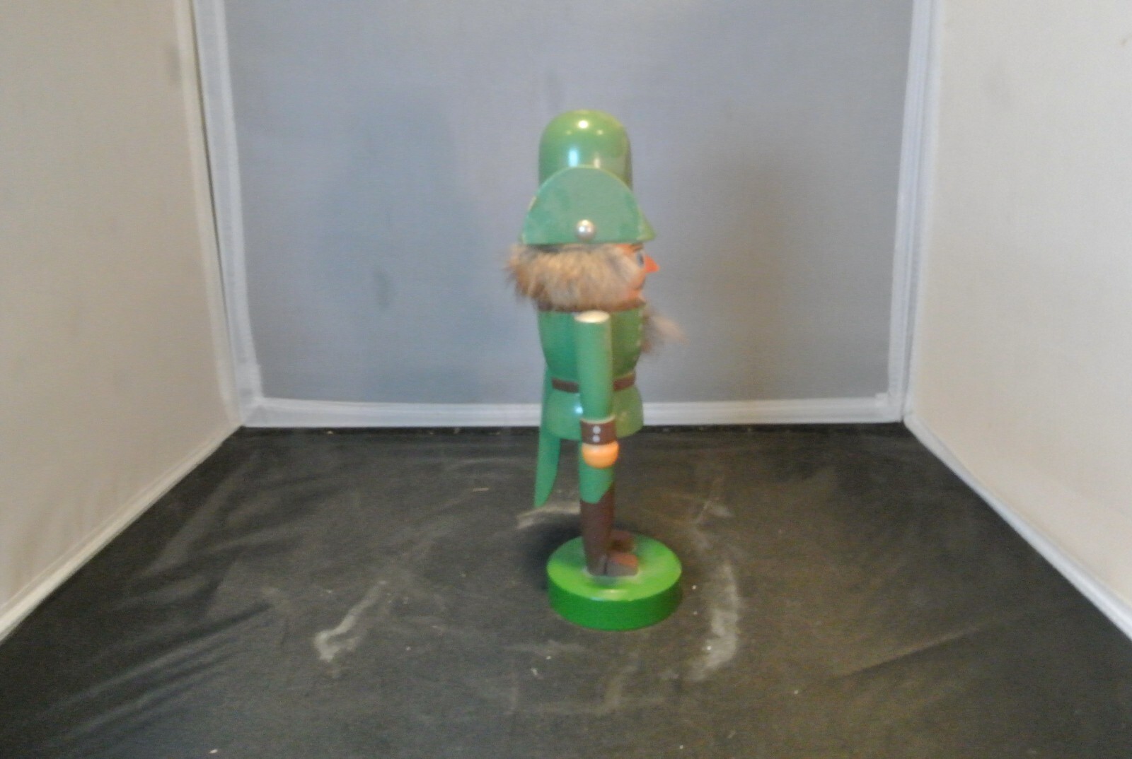 Picture 2 of 4