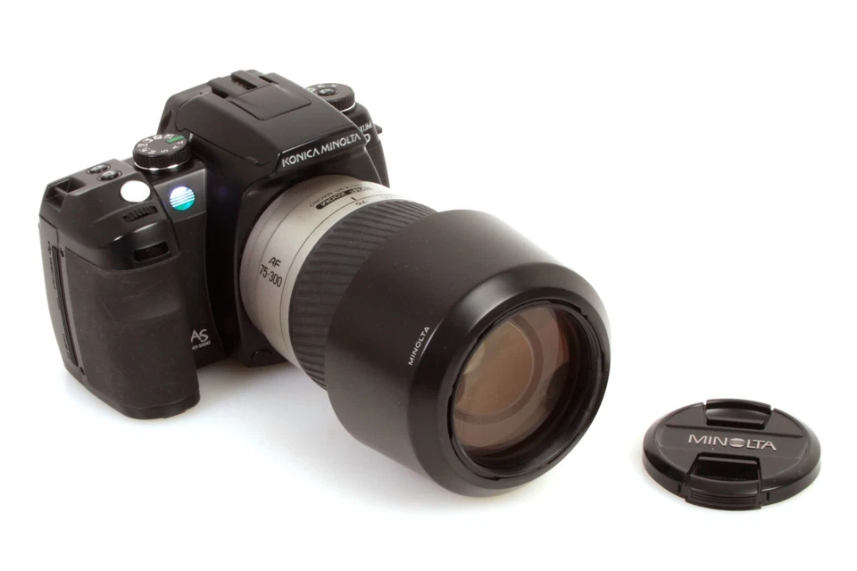 Konica Minolta Maxxum 5D 6.1MP Digital SLR Camera w 75-300mm Lens/Charger/Book - Image 2 of 4