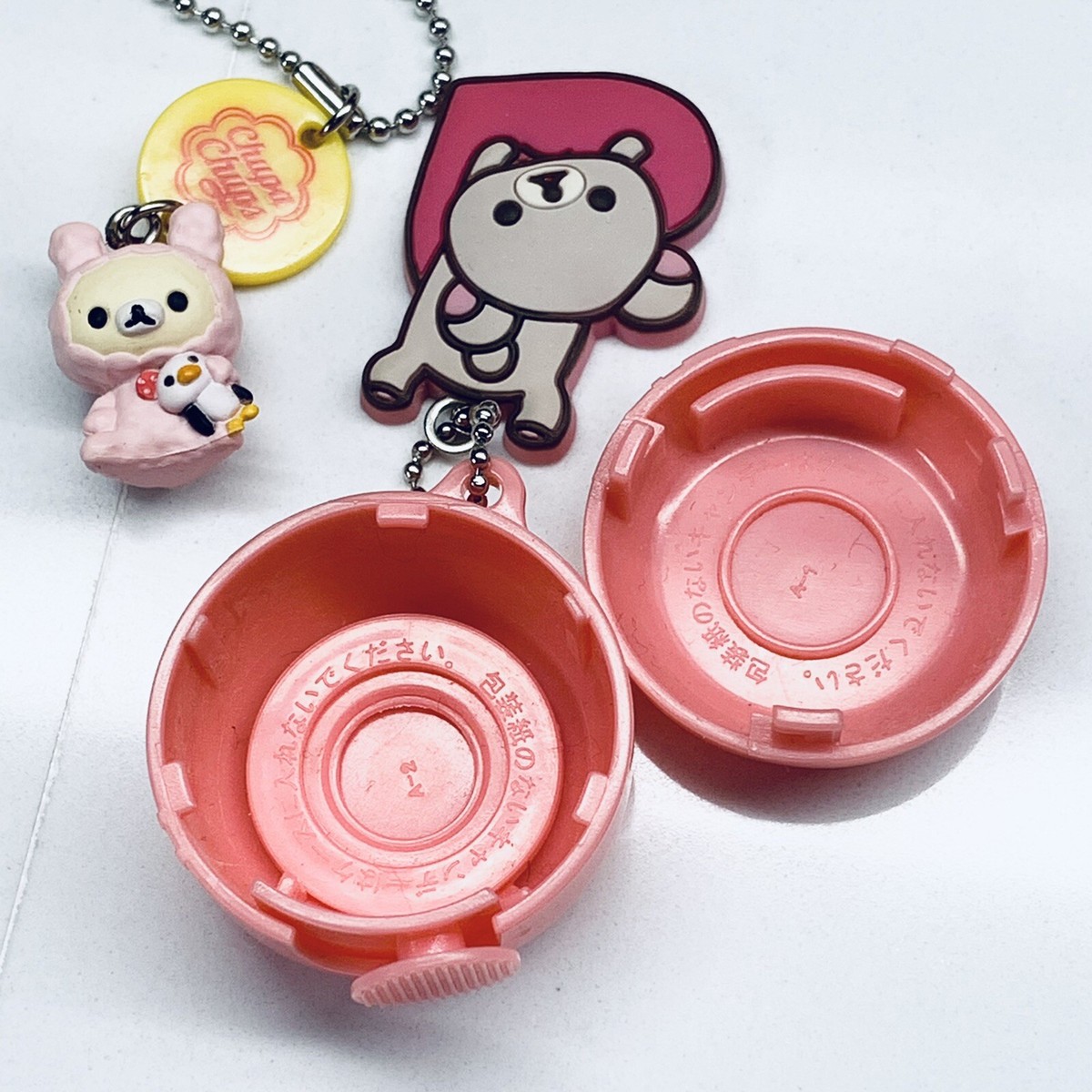 チュッパチャップス　キーホルダー Amazon.co.jp: チュッパチャプスコラボ シークレット アクリル