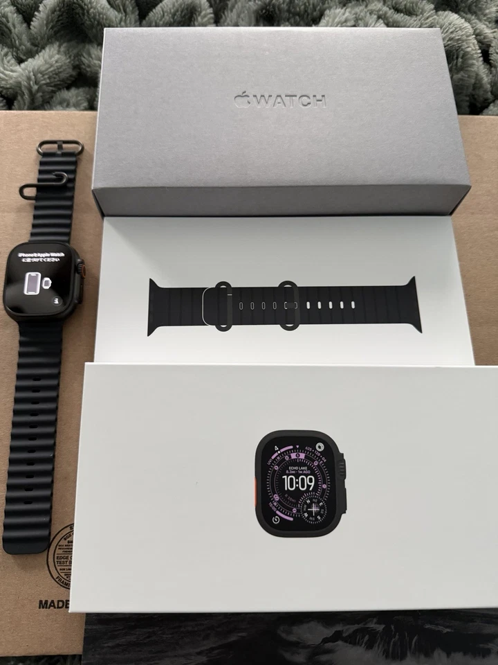 Apple Watch Ultra 3 49mm GPS+Cellular /Black Titanium Case with Black Ocean Band - Image 4 of 4