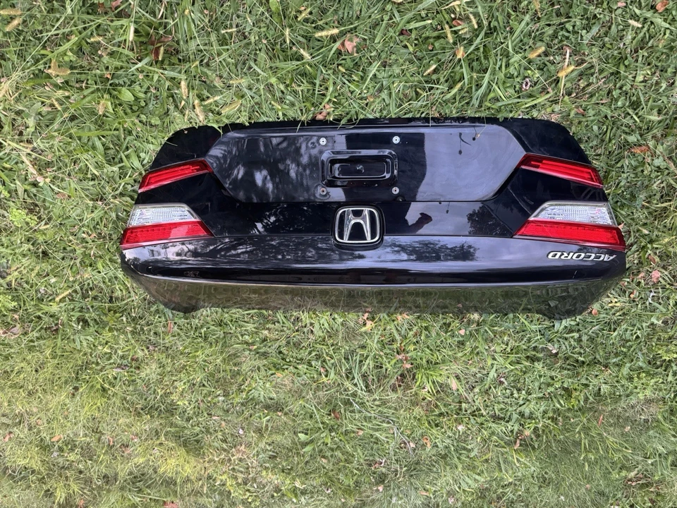 2018 2022 HONDA ACCORD SEDAN REAR TRUNK LID OEM WITH CAMERA - Image 2 of 4