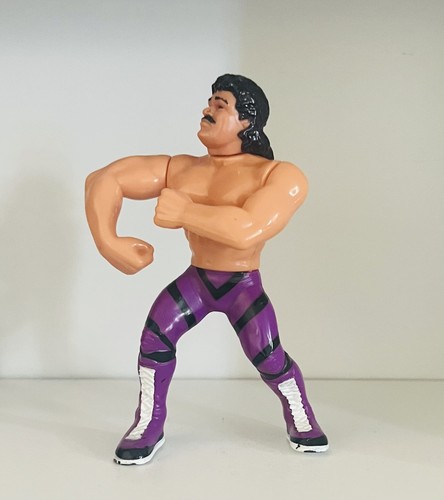 WWF WWE Hasbro Wrestling Figure. Series 1: Ravishi...