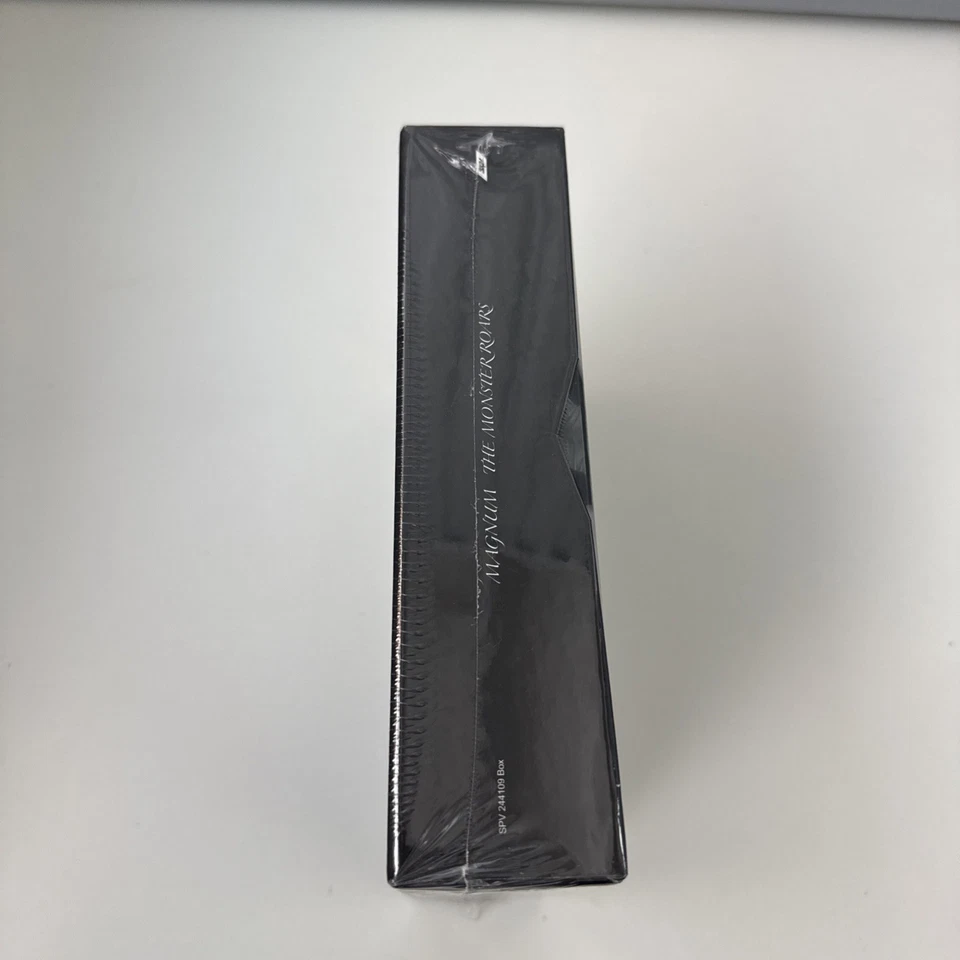 MAGNUM - THE MONSTER ROARS BOX-SET LIMITIERT AUF 1.000 EH 2 CD NEU - Bild 2 von 4