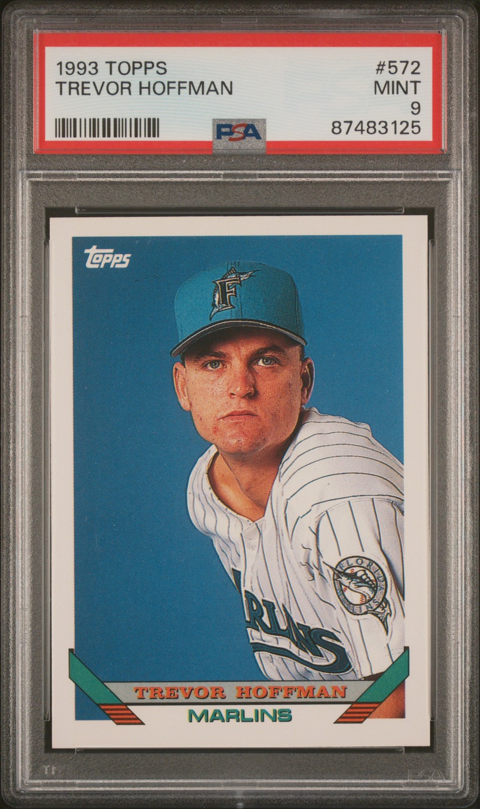 1993 TOPPS #572 TREVOR HOFFMAN PSA 9