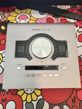 Universal Audio Apollo Twin X Quad Essentials...