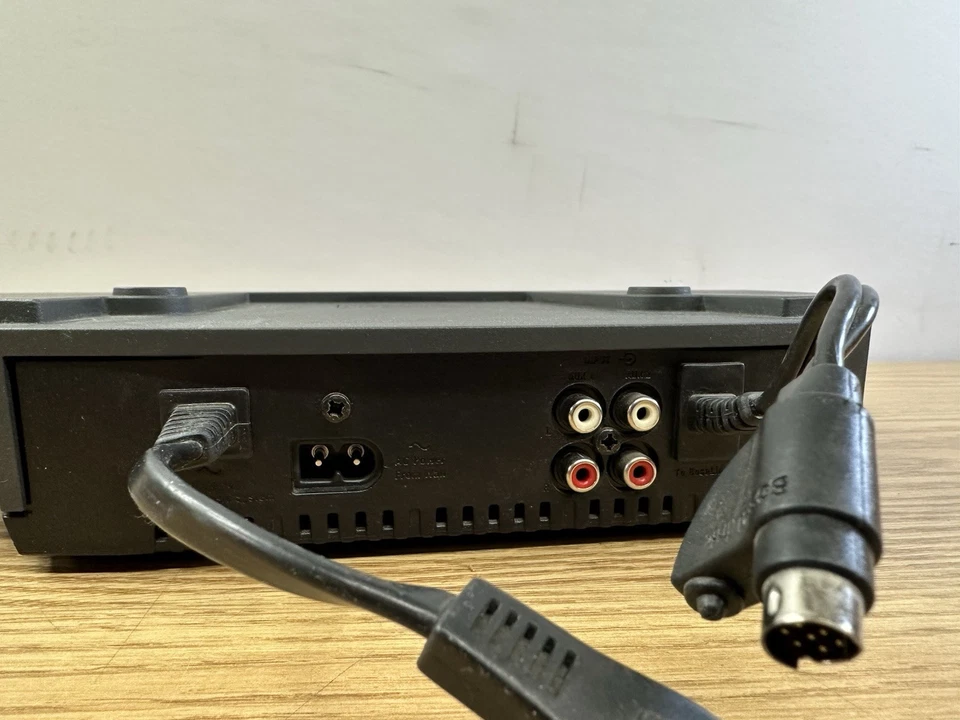 Bose Wave Radio Music System 3 Disc Multi CD Changer Accessory - For Parts - Image 4 of 4