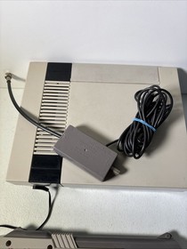 Nintendo Entertainment System NES Home Console With Controllers