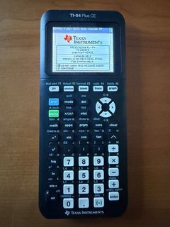 Texas Instruments TI 84 Plus CE calcolatrice grafica con custodia e cavo di ricarica