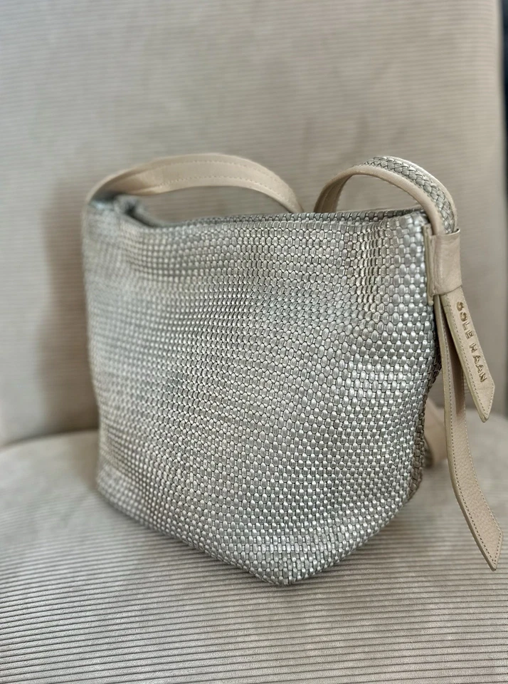 COLE HAAN Bethany Weave Medium Crossbody - color maple sugar Size: 12 X 9 - Image 3 of 4