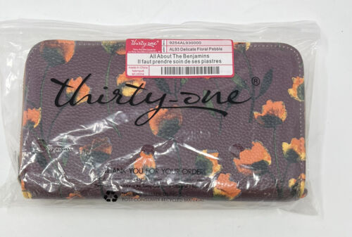 One-Punch Man Saitama Costume Bi-Fold Wallet - Anime Fan Merchandise - View #4