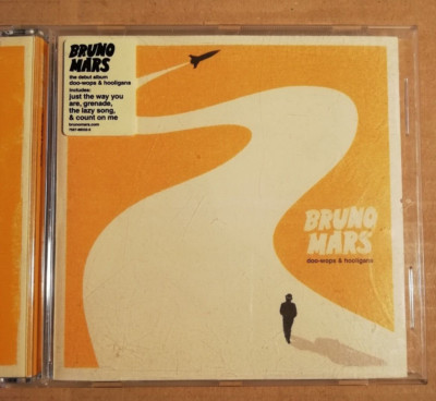 BRUNO MARS - DOO-WOPS & HOOLIGANS -  CD -  EUROPE 2011  (J306)
