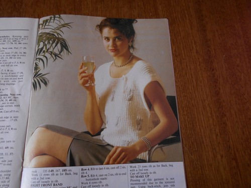 WOMANS'S DAY TOP 20 SPRING KNITS FOR WOMEN - GOOD CONDITION - - Picture 14 of 24