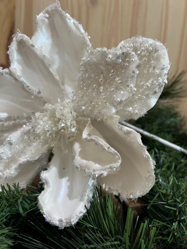 Weiß schimmernde Magnolie mit Perlenstiel Weihnachten Blumendekoration 24" - Bild 3 von 8
