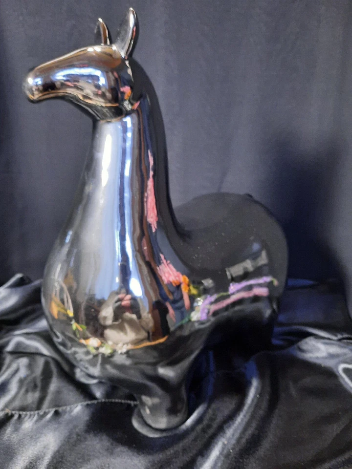 Современная серебряная металлическая керамическая декоративная скульптура лошади/ламы  - Изображение 2 из 4