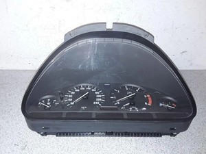 BMW 5 Touring E39 Kombiinstrument 62118375898 3.00 Diesel 2003 33747417