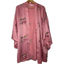 Vintage Y2zK Victoria  s Secret Floral Embroidered Pink Kimono Robe One Size OS