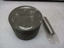 NOS HARLEY DAVIDSON 1340 BIG TWIN EVO STD PISTON & PIN  (ONE ONLY)