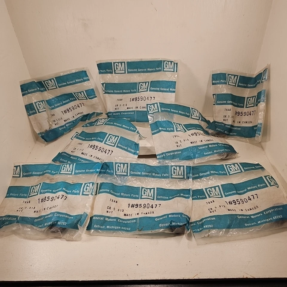 Lote de 8 tuercas originales GM 9590477 en paquetes sellados NOS OEM Foto 2 de 4