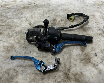 19-25 KAWASAKI NINJA ZX6R ZX636 LEFT SIDE CLIP ON HANDLEBAR CLUTCH