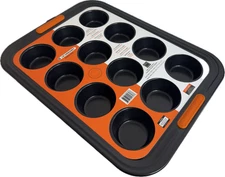 Le Creuset 94100140000000 Bakeware 12-Cup Muffin Tray Toughened Non-Stick (New)