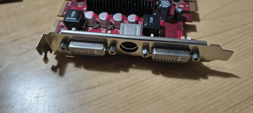 Ati HD 4850 512mb Ddr3 Gcax-4852ddc - Immagine 2 di 4