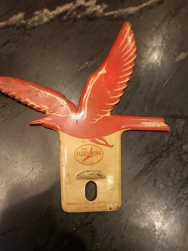 Vintage  Fleet-Wing License Plate Topper Old Advertising Sign