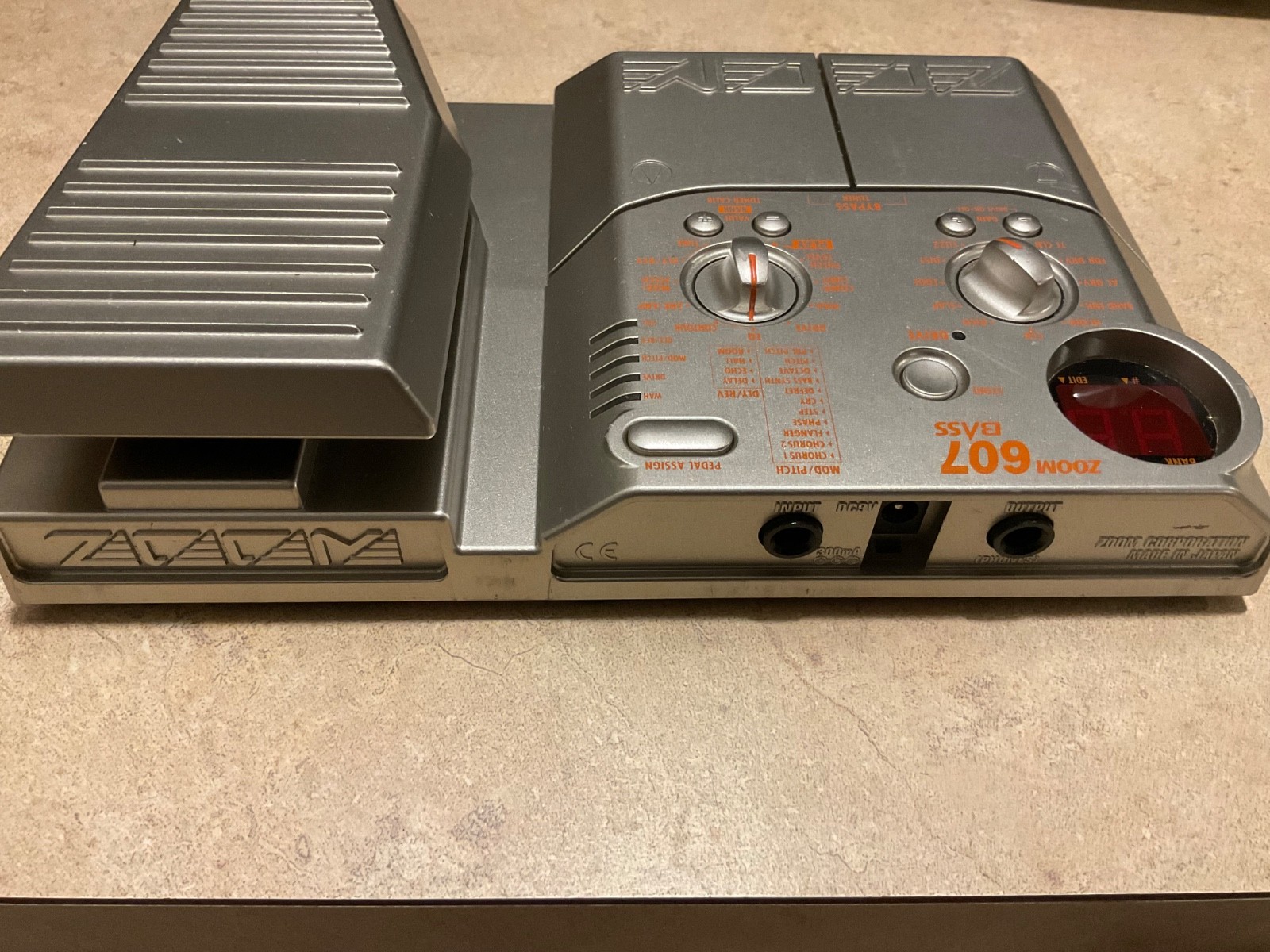 Zoom 607 Bass Multi Effect/Wah Amp Simulator Pedal Tested & Working PLEASE READ