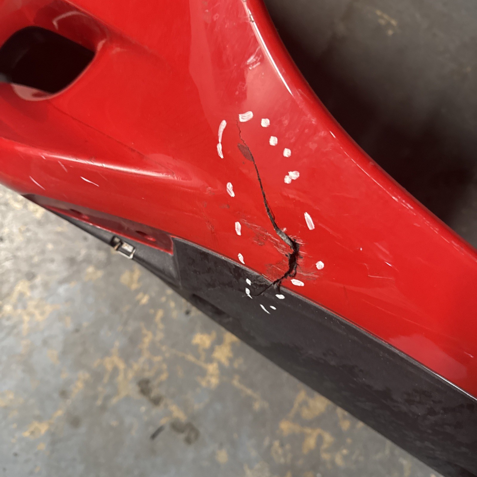 FERRARI CALIFORNIA 2010-2014 FRONT BUMPER USED#3352