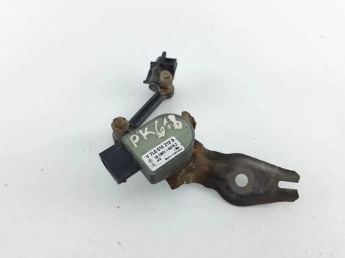 AUDI Q7 4M Niveausensor vorne links 7L0616213D 3.00 Diesel 170kw 2011 31917875