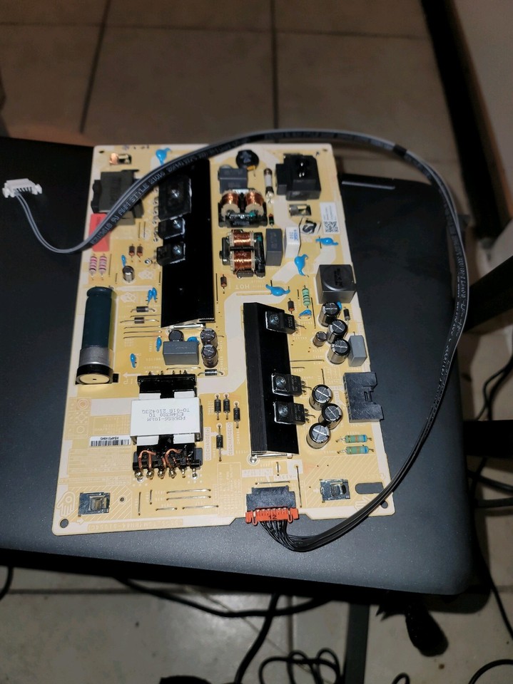 Samsung TV Main Boards & Power Supplies, BN9411256A, l5586 110243nd