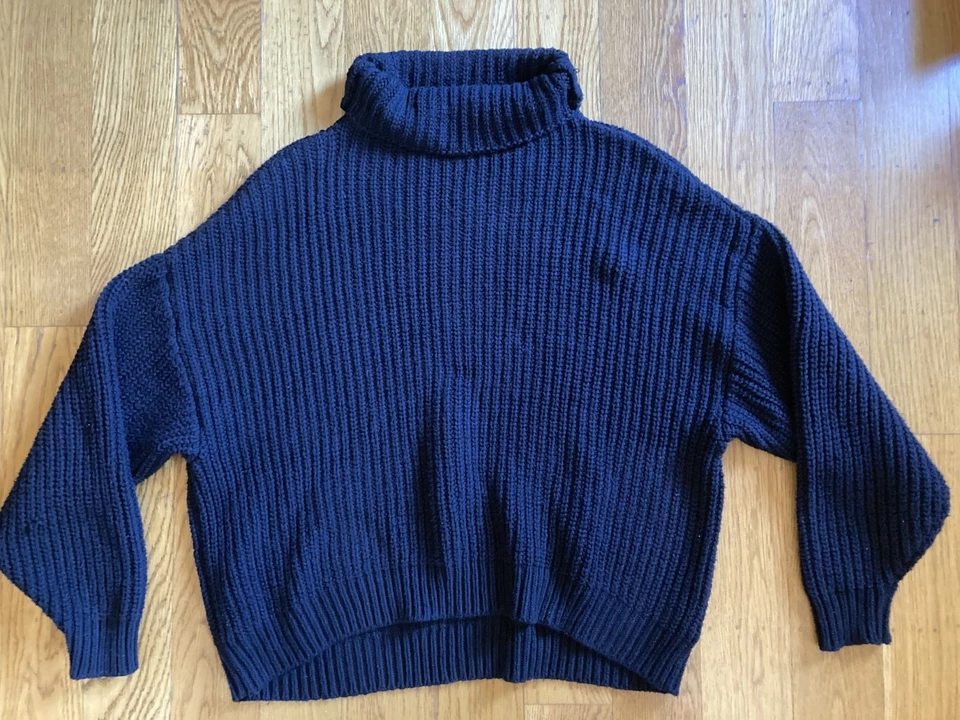 Suéter Free People de gran tamaño de cuello alto para mujer negro talla pequeña Foto 2 de 4