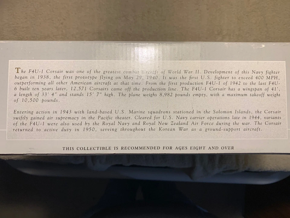 Banco Coleccionista de Metal Diecast Edición Limitada SpecCast F4U-1 Corsair 47510-U1452 Foto 3 de 4