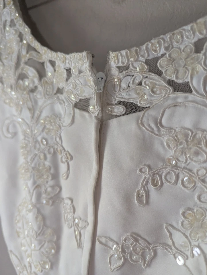 PC Mary's Clásico Blanco Vestido de Novia Línea A Lentejuelas Vestido de Novia Talla 12 Foto 4 de 4