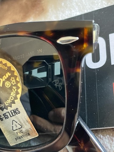 Ray-Ban Wayfarer RB2140 Occhiale da Sole Unisex - Tortoise (RB2140 902 50-22) - Foto 18 di 20