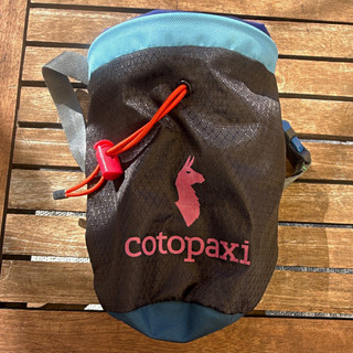 Cotopaxi Rock Climbing Chalk Bag Drawstring Closure Black/Blue
