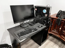 PC AND SETUP PRICE 1100 BUT VERY  NEGOTIABLE