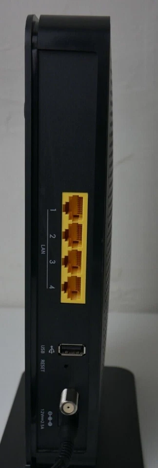 Netgear N450 Wireless Cable Modem Router (CG3000Dv2 PRE-OWNED NO BOX OR CORD - Image 2 of 2